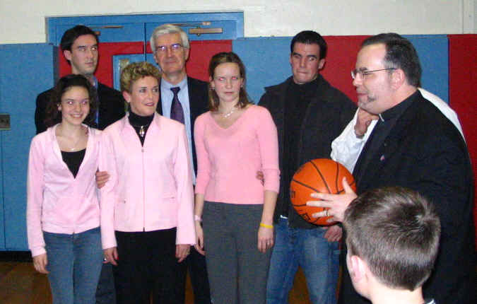 wpeC.jpg (31799 bytes)